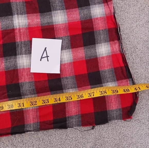 Lot of Plaid Fabric - Picture 3 of 11